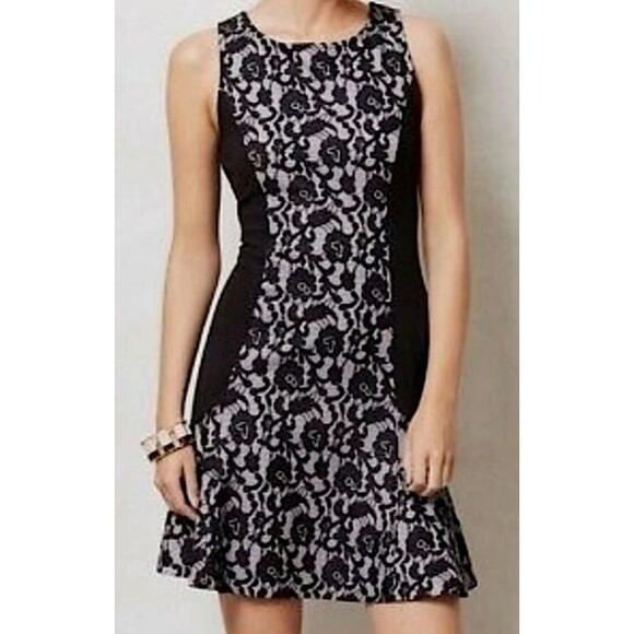 Maeve Anthropologie Sirena Dress Size Small Knit Lace Trim Swingy - Picture 1 of 15